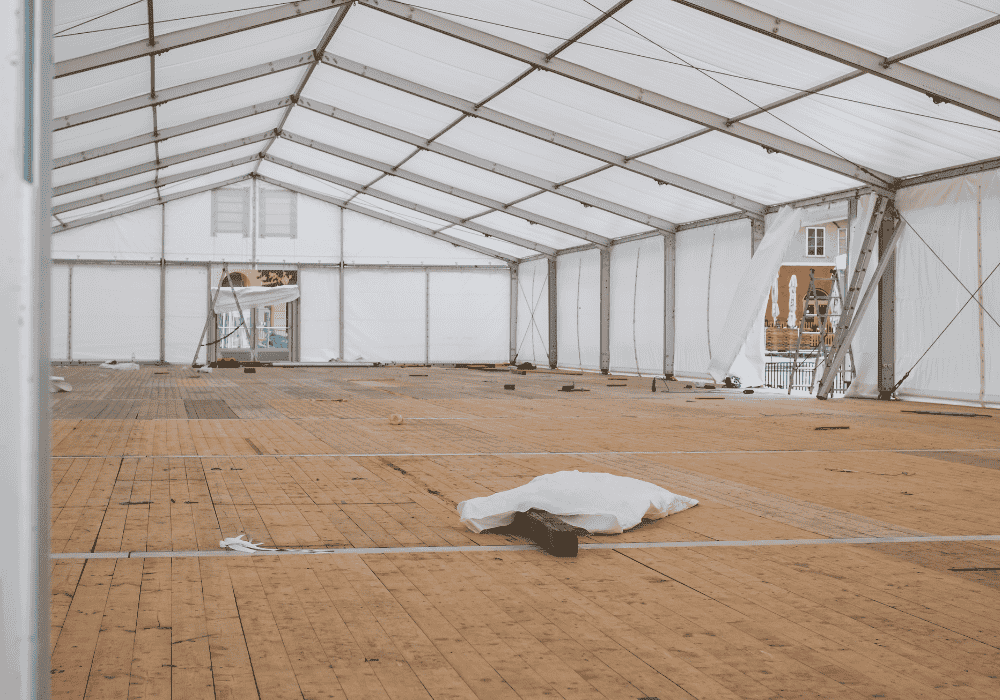 mantenimiento de espacios de almacenamiento carpa