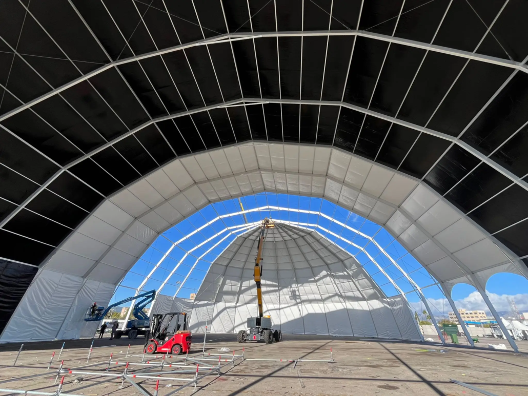 montaje-carpa-gigante Montaje de la carpa gigante